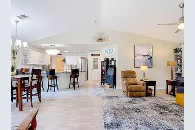 927 Franklin St E, Lehigh Acres, FL 33974 - Photo 12