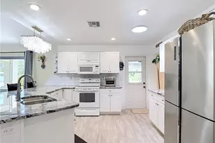 927 Franklin St E, Lehigh Acres, FL 33974 - Photo 24
