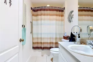 927 Franklin St E, Lehigh Acres, FL 33974 - Photo 34