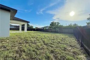 3006 NW Douglas Cir, Cape Coral, FL 33993 - Photo 20