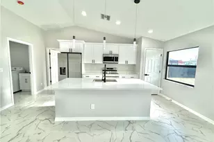 3006 NW Douglas Cir, Cape Coral, FL 33993 - Photo 6