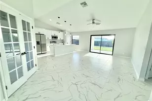 3006 NW Douglas Cir, Cape Coral, FL 33993 - Photo 4