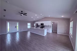 1017 NE 44th St, Cape Coral, FL 33909 - Photo 2