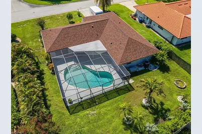 1504 Beechwood Trl, Fort Myers, FL 33919 - Photo 1