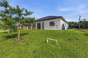 1728 Kismet Pkwy W, Cape Coral, FL 33993 - Photo 32