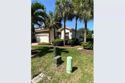 2565 Deerfield Lake Ct, Cape Coral, FL 33909 - Photo 2