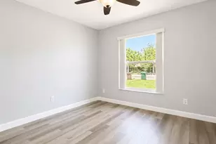 124 SE 27th St, Cape Coral, FL 33904 - Photo 14