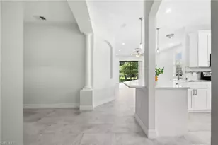 14105 Winchester Ct, Naples, FL 34114 - Photo 12