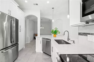 14105 Winchester Ct, Naples, FL 34114 - Photo 8