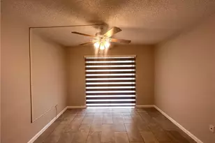 4906 Victoria Dr, Cape Coral, FL 33904 - Photo 12