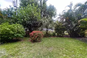 4906 Victoria Dr, Cape Coral, FL 33904 - Photo 18