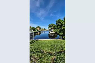 5201 Glade Ct NE, Cape Coral, FL 33904 - Photo 6