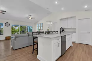 3505 SW 8th Ct, Cape Coral, FL 33914 - Photo 4