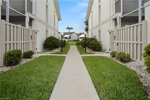 6879 Pentland Way, Fort Myers, FL 33966 - Photo 4