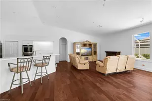 1819 SE 19th Ln, Cape Coral, FL 33990 - Photo 8