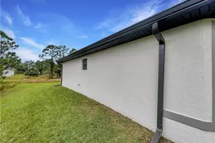 3005 34th St SW, Lehigh Acres, FL 33976 - Photo 38