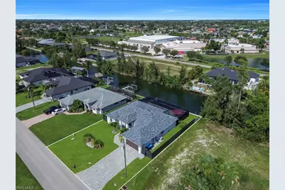2127 SW 17th Pl, Cape Coral, FL 33991 - Photo 2