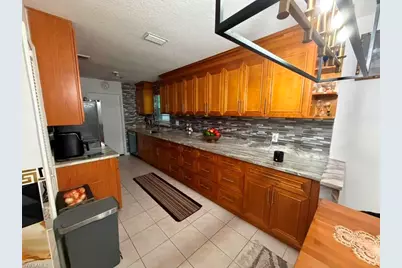 40 NE 10th Ave, Cape Coral, FL 33909 - Photo 10