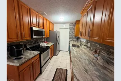 40 NE 10th Ave, Cape Coral, FL 33909 - Photo 12
