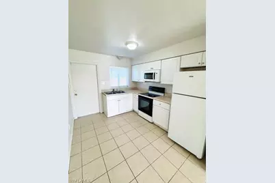 120 Gordon Ave S, Lehigh Acres, FL 33973 - Photo 4
