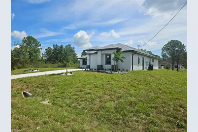 1102 Poinsettia Ave, Lehigh Acres, FL 33972 - Photo 2