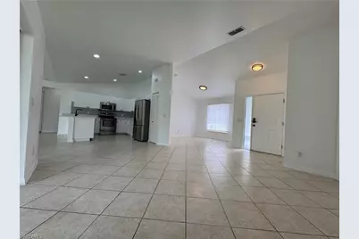 15627 Spring Line Ln, Fort Myers, FL 33905 - Photo 4
