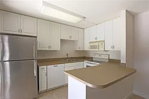 1538 Park Meadows Dr, Fort Myers, FL 33907 - Photo 4