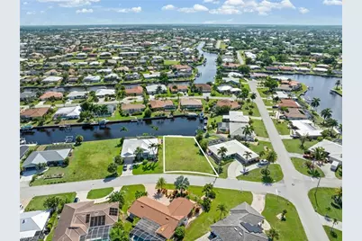 834 Santa Margerita Ln, Punta Gorda, FL 33950 - Photo 12