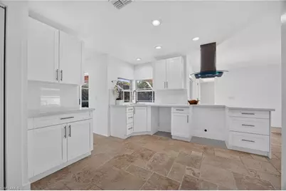 6049 Perthshire Ln, Fort Myers, FL 33908 - Photo 10