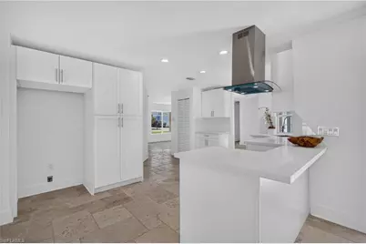 6049 Perthshire Ln, Fort Myers, FL 33908 - Photo 12