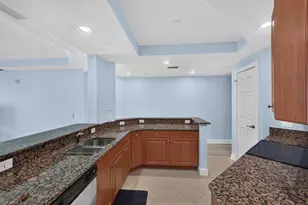 2743 First St, Fort Myers, FL 33916 - Photo 4