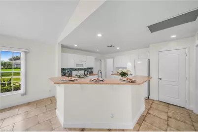 2724 SW 2nd Ave, Cape Coral, FL 33914 - Photo 10