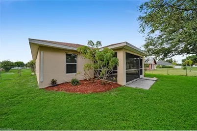 2724 SW 2nd Ave, Cape Coral, FL 33914 - Photo 32