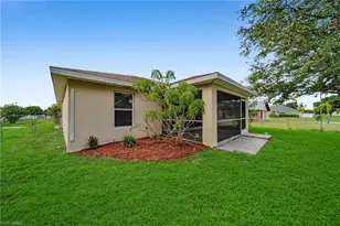 2724 SW 2nd Ave, Cape Coral, FL 33914 - Photo 32