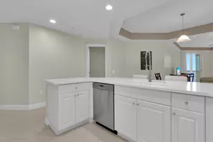 2745 1st St, Fort Myers, FL 33916 - Photo 10