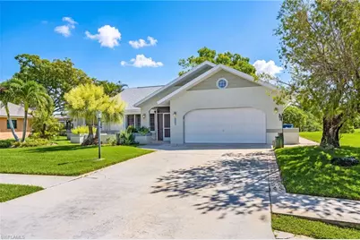 4220 Glasgow Ct, North Fort Myers, FL 33903 - Photo 2