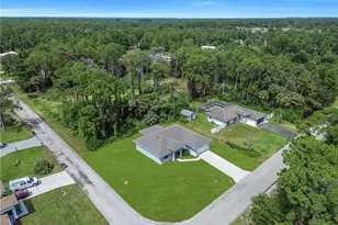 1901 E 7th St, Lehigh Acres, FL 33936 - Photo 32