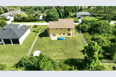 1116 Crestwood St E, Lehigh Acres, FL 33974 - Photo 32