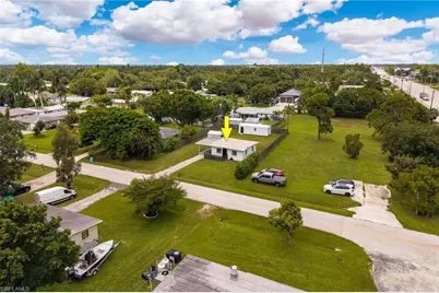 1201 Orange Ave, North Fort Myers, FL 33903 - Photo 38