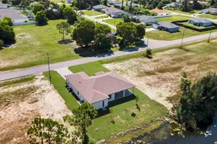 3338 NE 9th Pl, Cape Coral, FL 33909 - Photo 48