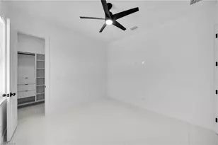 3338 NE 9th Pl, Cape Coral, FL 33909 - Photo 26
