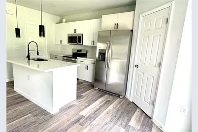 336 Hermosa Ave, Lehigh Acres, FL 33974 - Photo 4