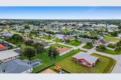 2724 SW 2nd Ave, Cape Coral, FL 33914 - Photo 36