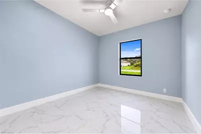 1054 Barnett St E, Lehigh Acres, FL 33974 - Photo 14