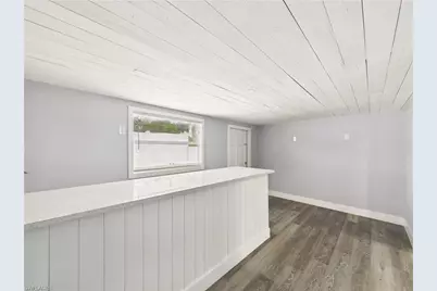 567 13th St N, Naples, FL 34102 - Photo 6