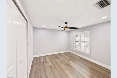 567 13th St N, Naples, FL 34102 - Photo 8