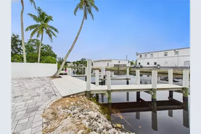 567 13th St N, Naples, FL 34102 - Photo 20