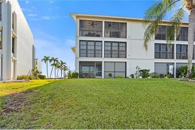 4230 SE 20th Pl #302, Cape Coral, FL 33904 - Photo 26