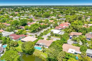 7511 42nd Dr NW, Coral Springs, FL 33065 - Photo 2