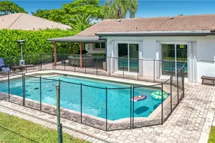 7511 42nd Dr NW, Coral Springs, FL 33065 - Photo 8